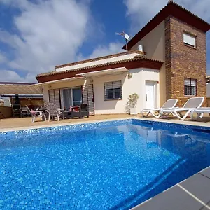 Tres J Villa Málaga