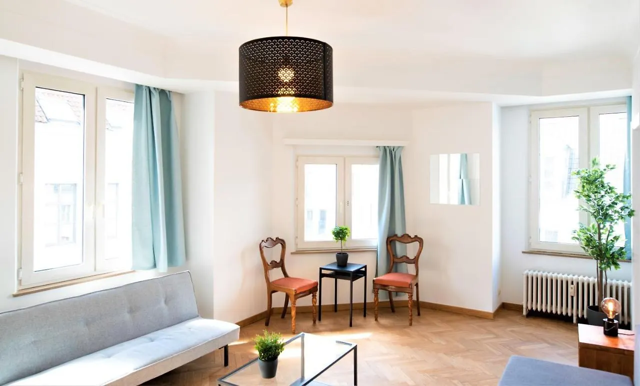 Lily Apartment. Historic Center Of Antwerpen Apartment