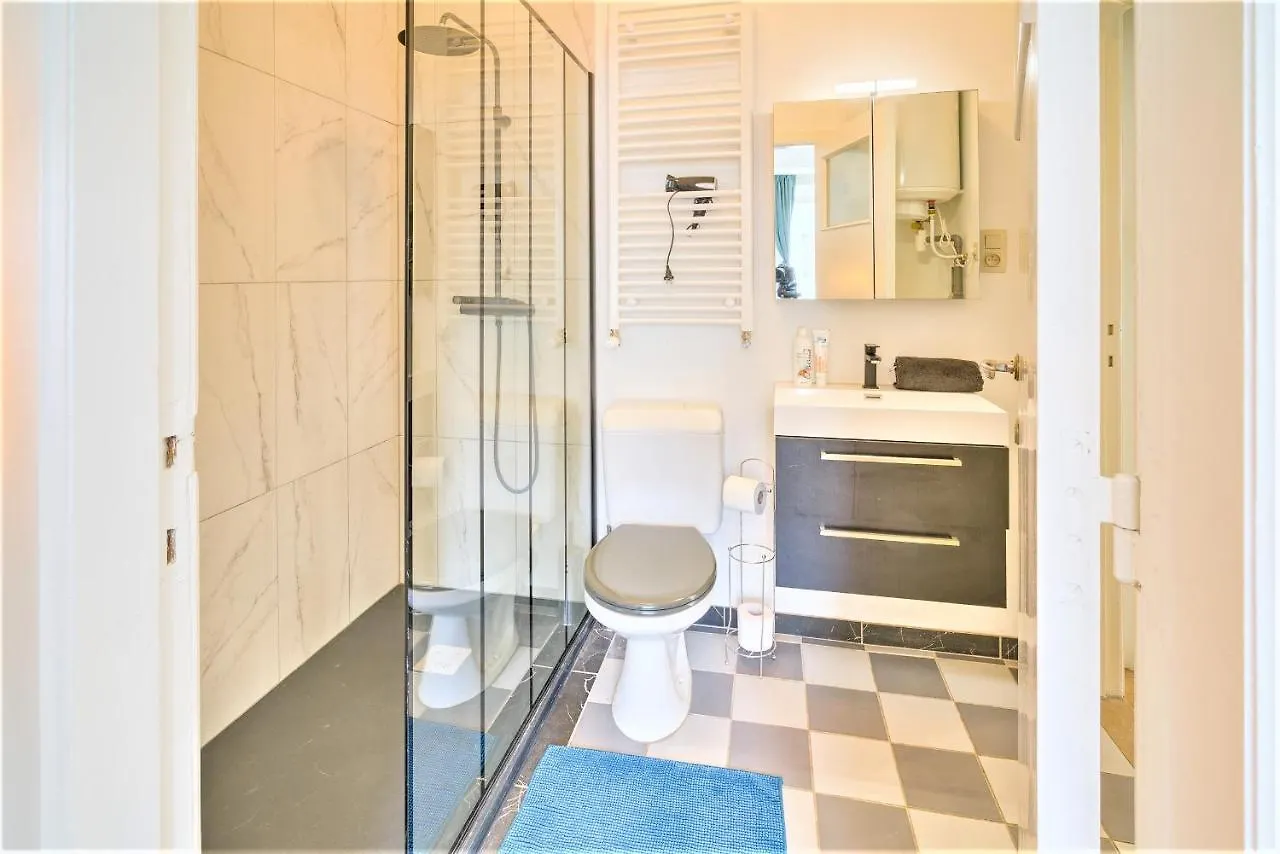 Lily Apartment. Historic Center Of Antwerpen